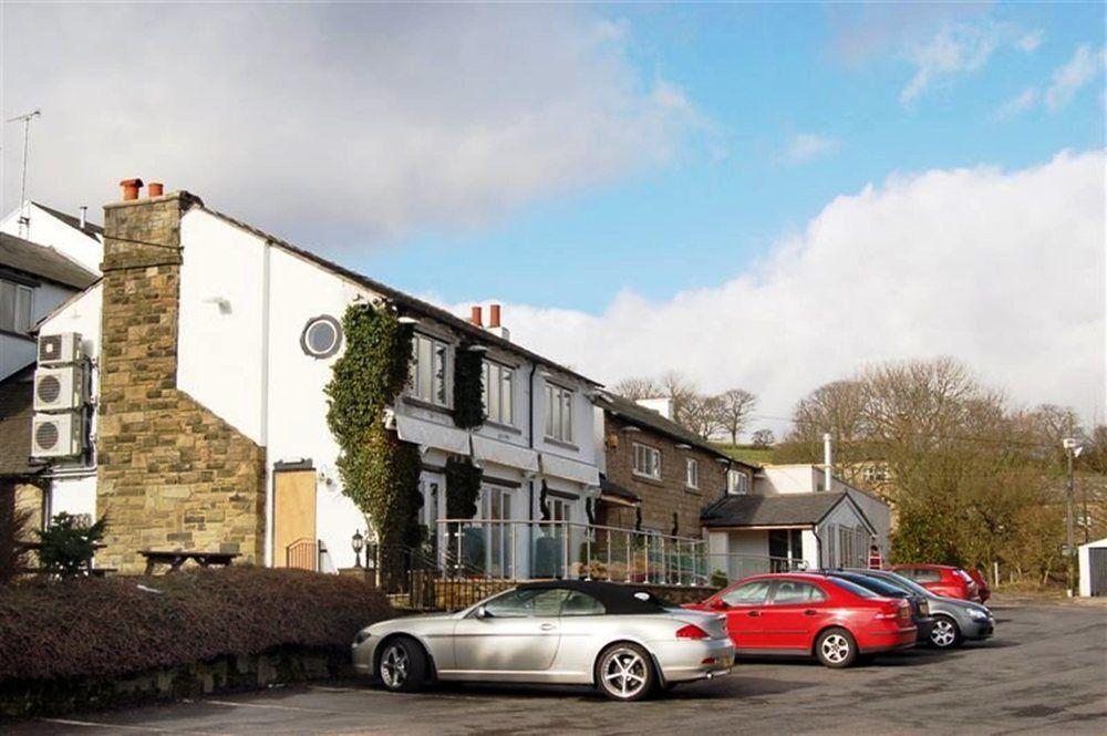 Clough Manor Hotel Denshaw ภายนอก รูปภาพ