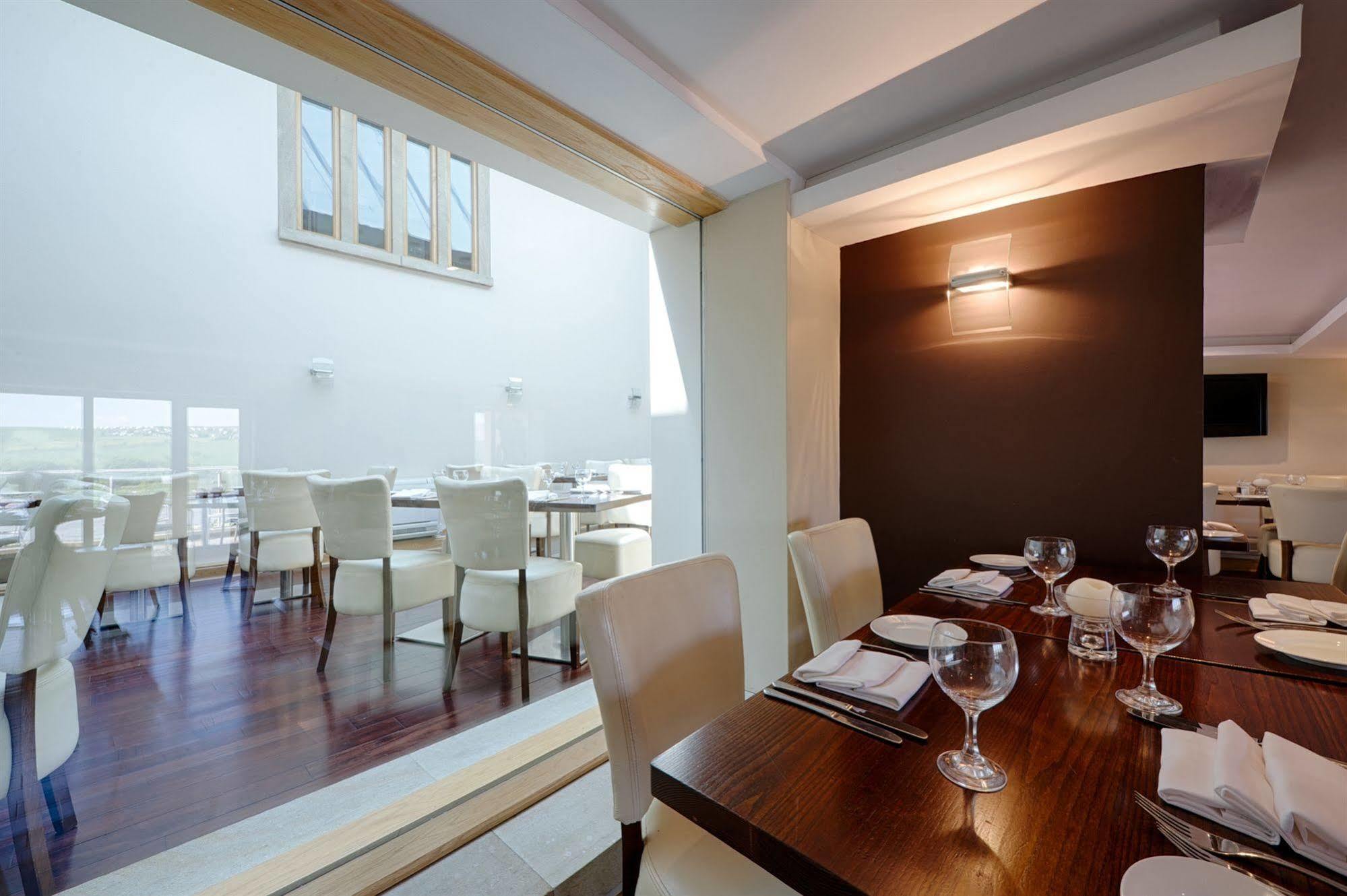 Clough Manor Hotel Denshaw ภายนอก รูปภาพ